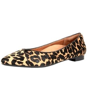 Vionic Caballo Leopard Print Cow Fur Hide Pointed Toe Orthotic Ballet Flat in 7